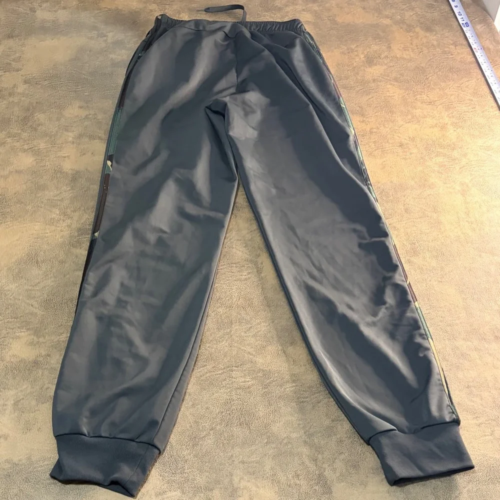 Adidas Track Pants Mens Small Grey Camo Stripe Primegreen Joggers H48440